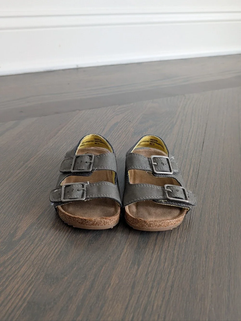 Cat & Jack Kids' Gray Double-Buckle Sandals, Size 6